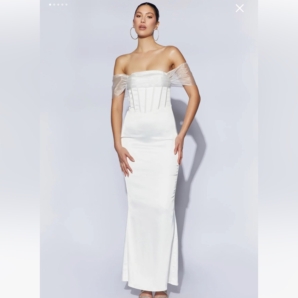 NWT Meshki Organza Sleeve Gown
